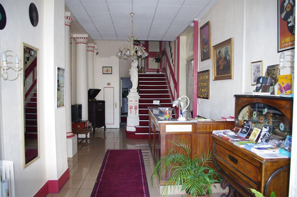 H\u00F4tel de la Paix Hotel Limoges Exterior foto